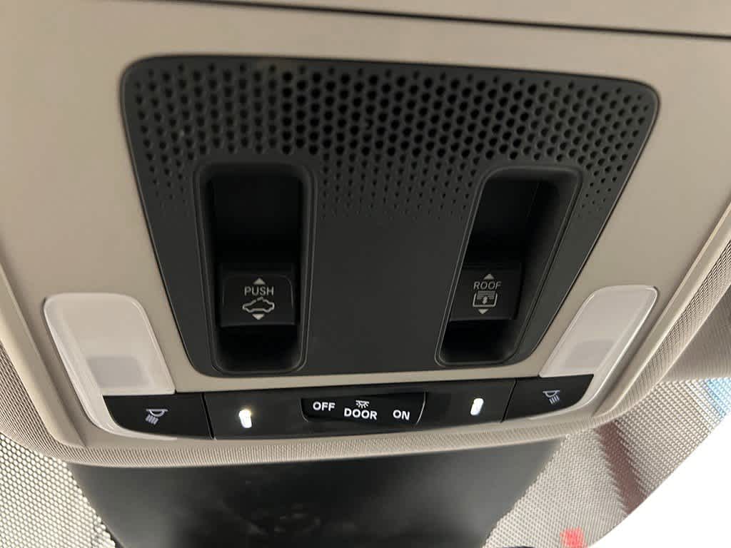 Thumbnail: 2025 Honda Pilot - 22