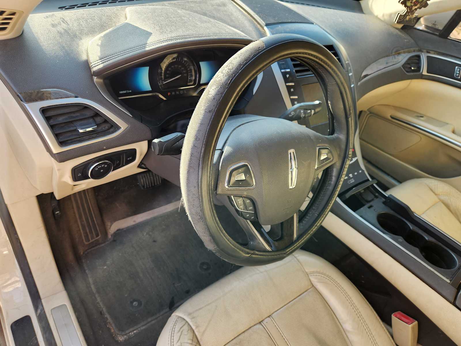 Thumbnail: 2014 Lincoln MKZ - 8
