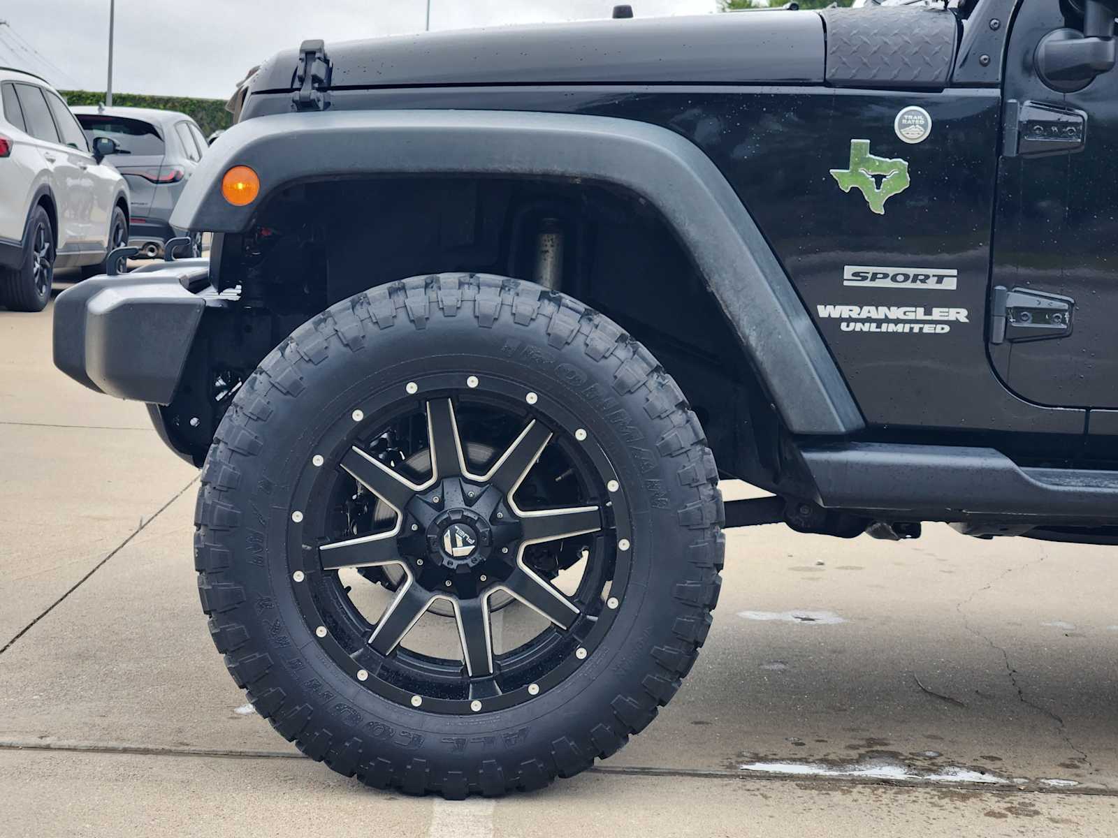Thumbnail: 2013 Jeep Wrangler - 8