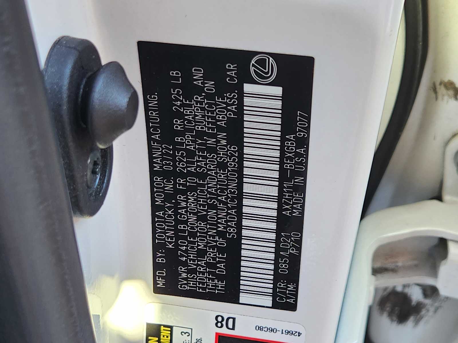 Thumbnail: 2022 Lexus ES - 21