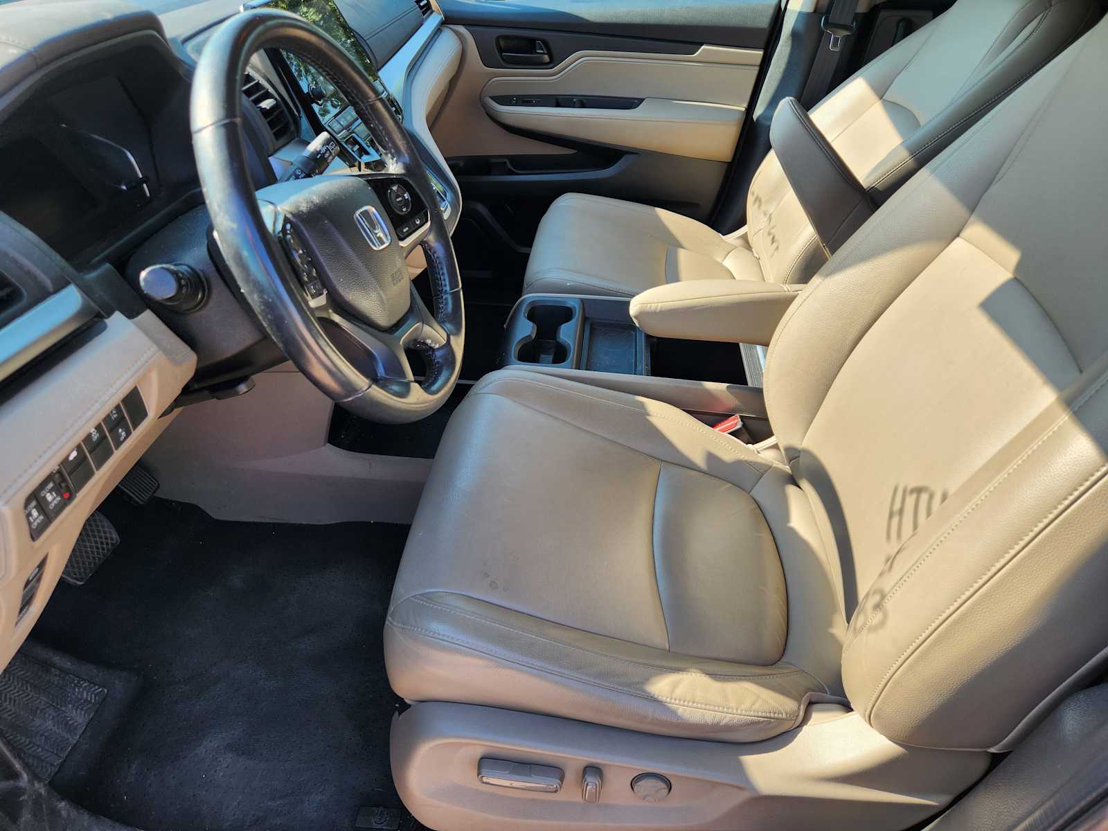 Thumbnail: 2018 Honda Odyssey - 7