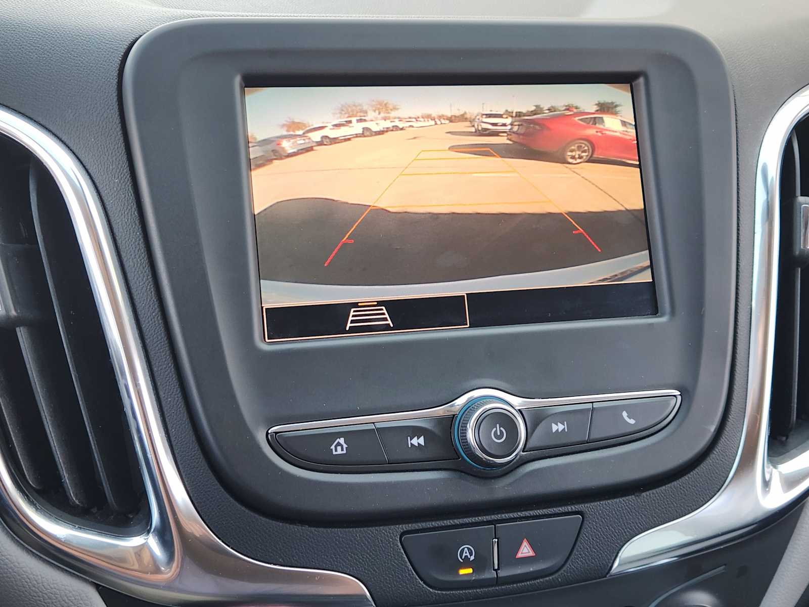 Thumbnail: 2022 Chevrolet Equinox - 25