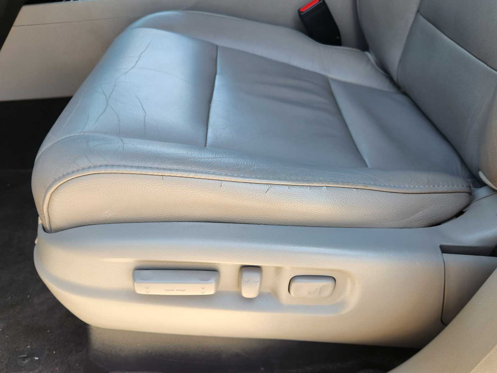 Thumbnail: 2012 Honda Pilot - 30