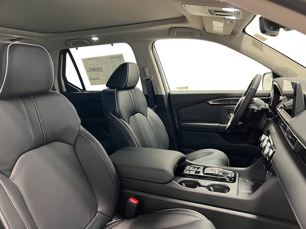 Thumbnail: 2025 Honda Pilot - 40