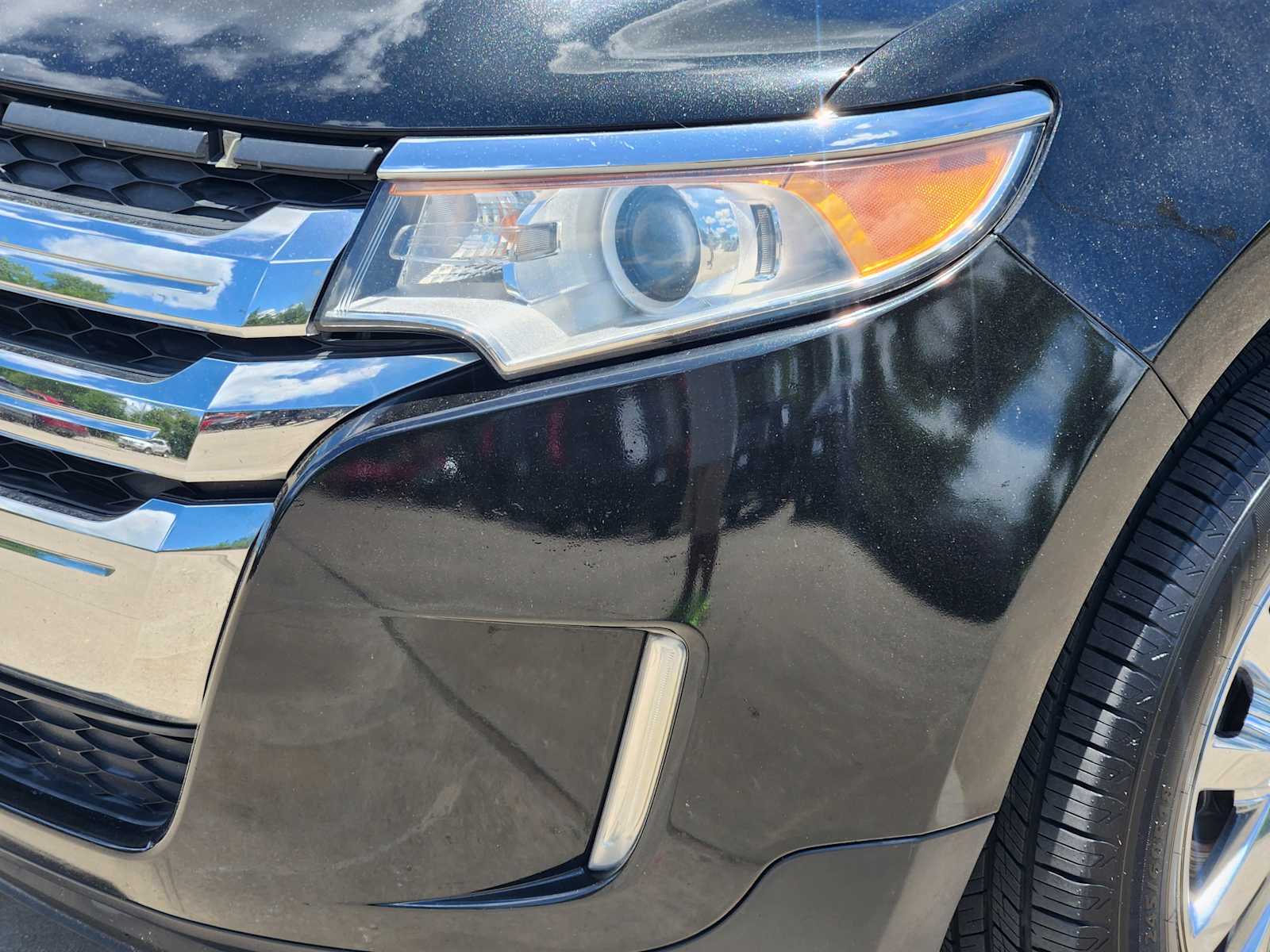 Thumbnail: 2012 Ford Edge - 23