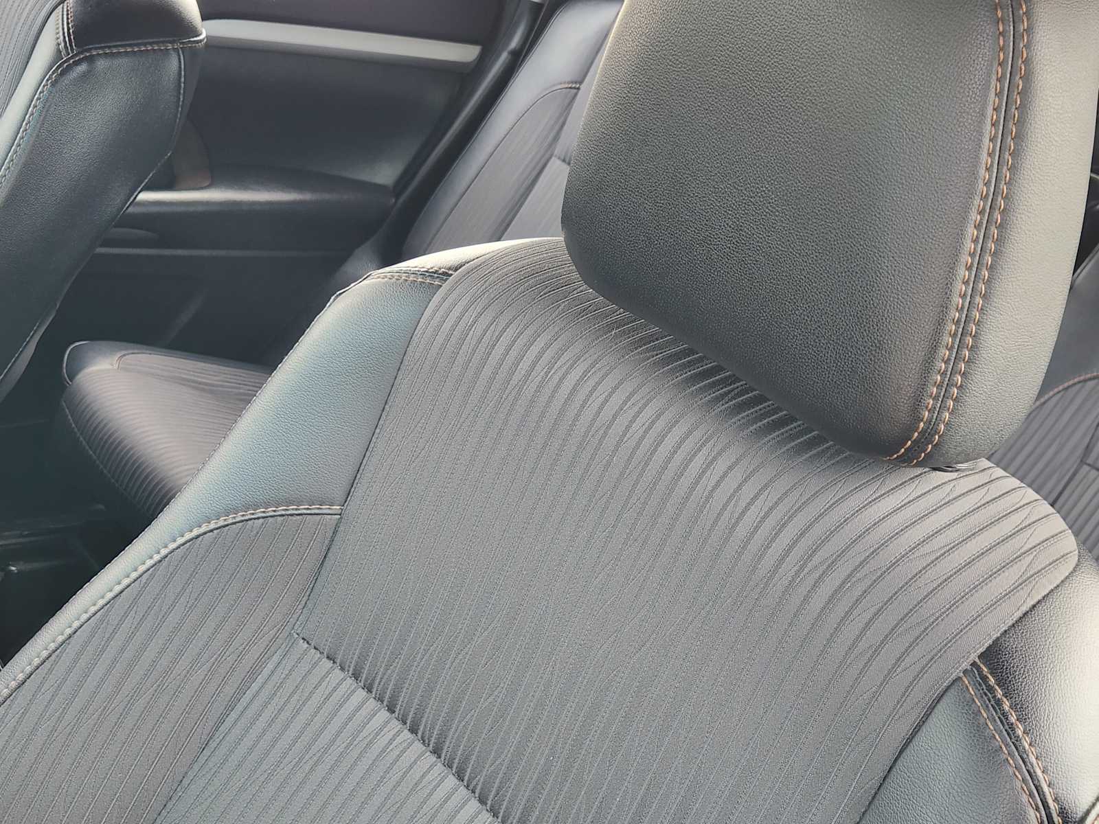 Thumbnail: 2017 Toyota Highlander - 26