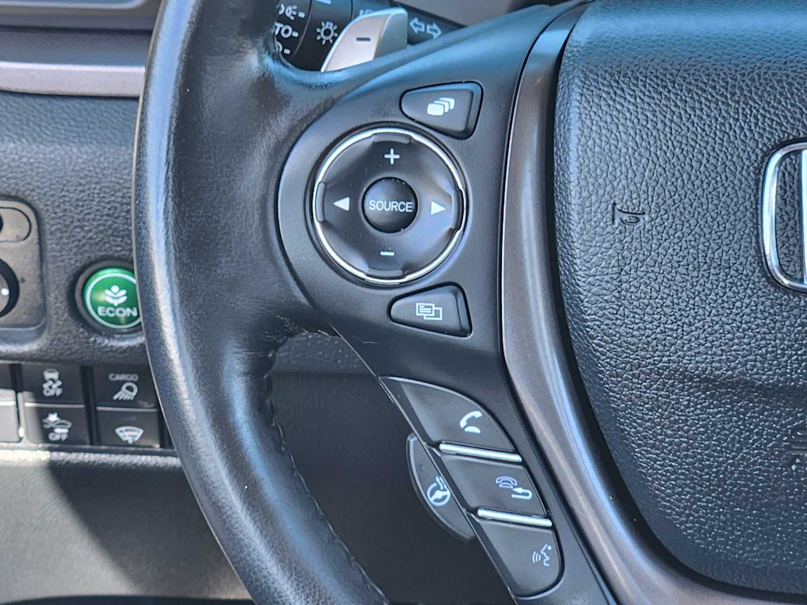 Thumbnail: 2023 Honda Ridgeline - 32