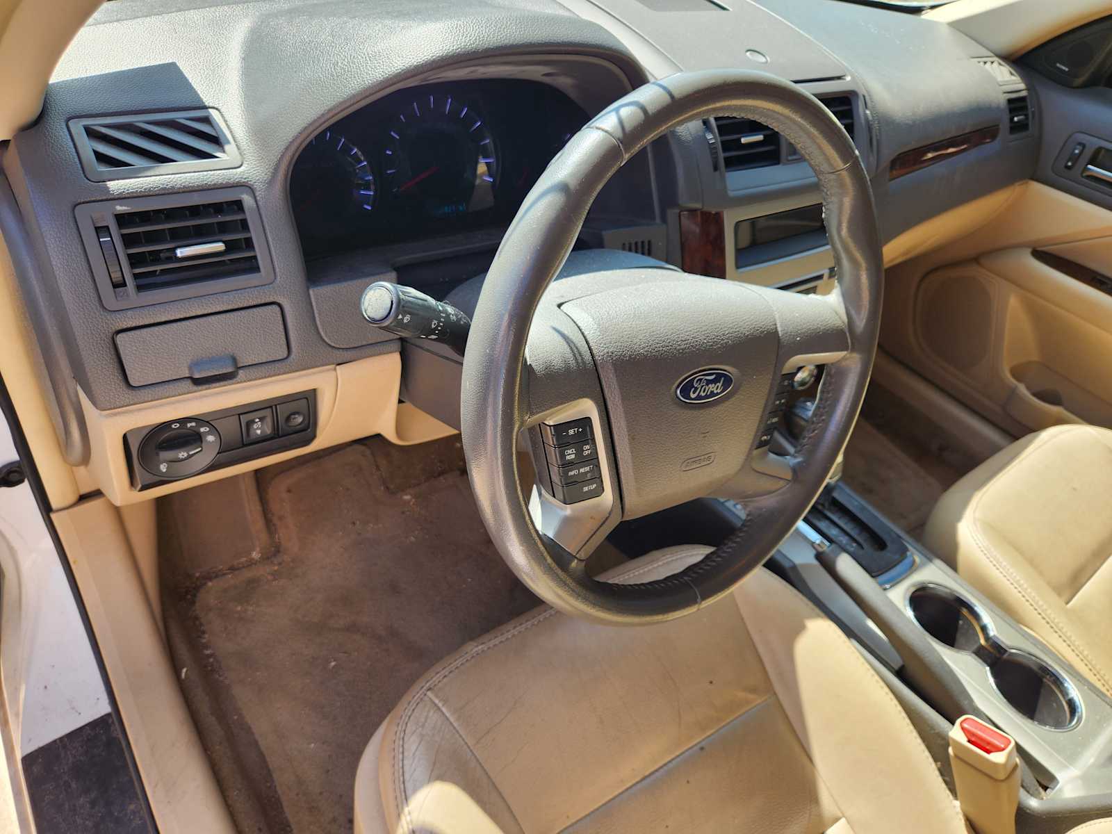 Thumbnail: 2012 Ford Fusion - 8