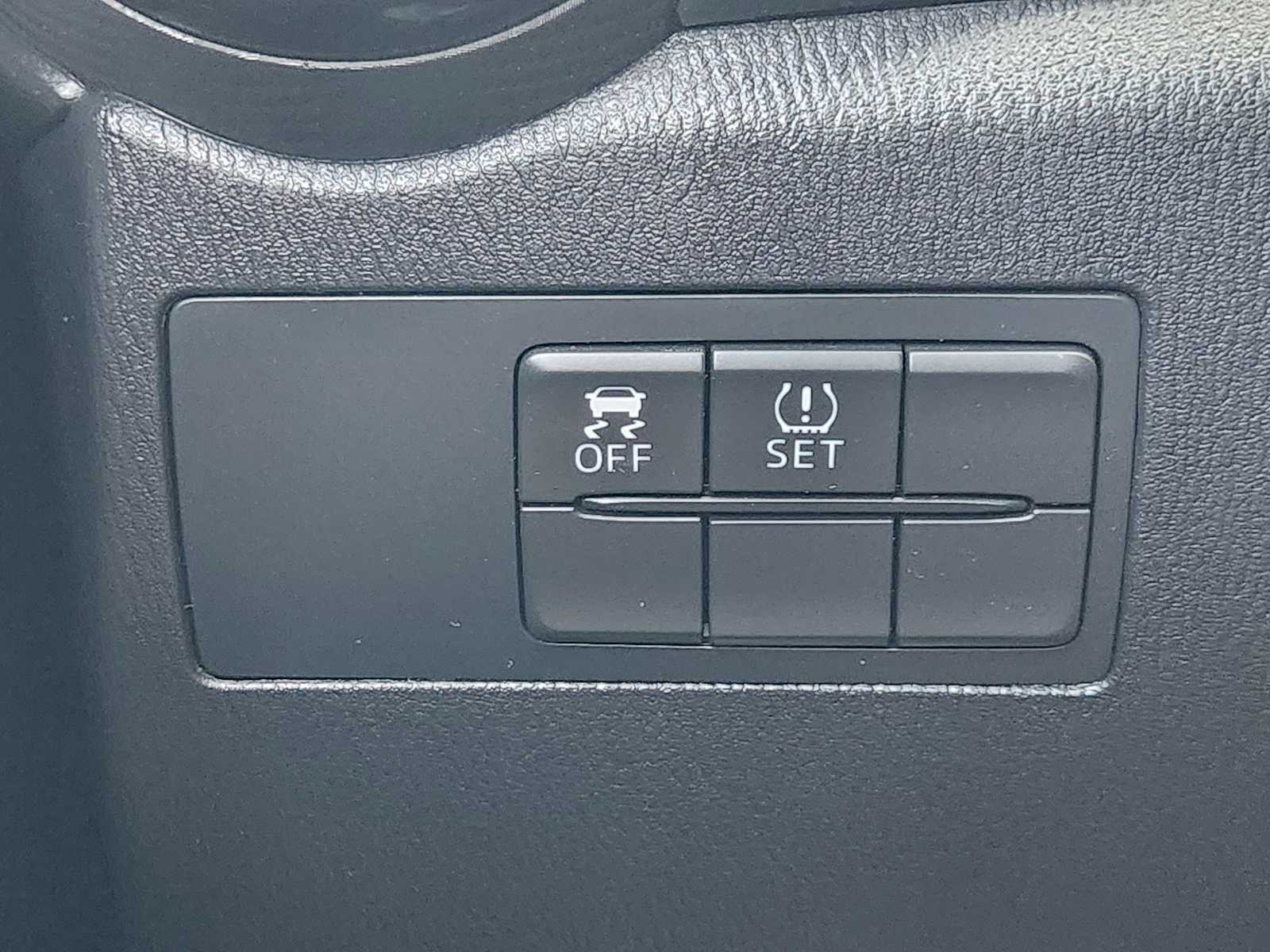 Thumbnail: 2019 Toyota Yaris - 27