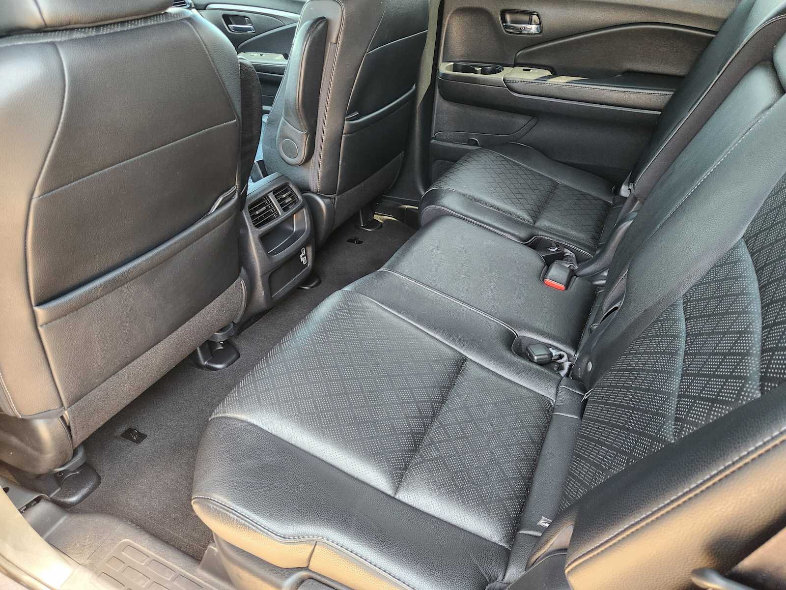 Thumbnail: 2019 Honda Passport - 12
