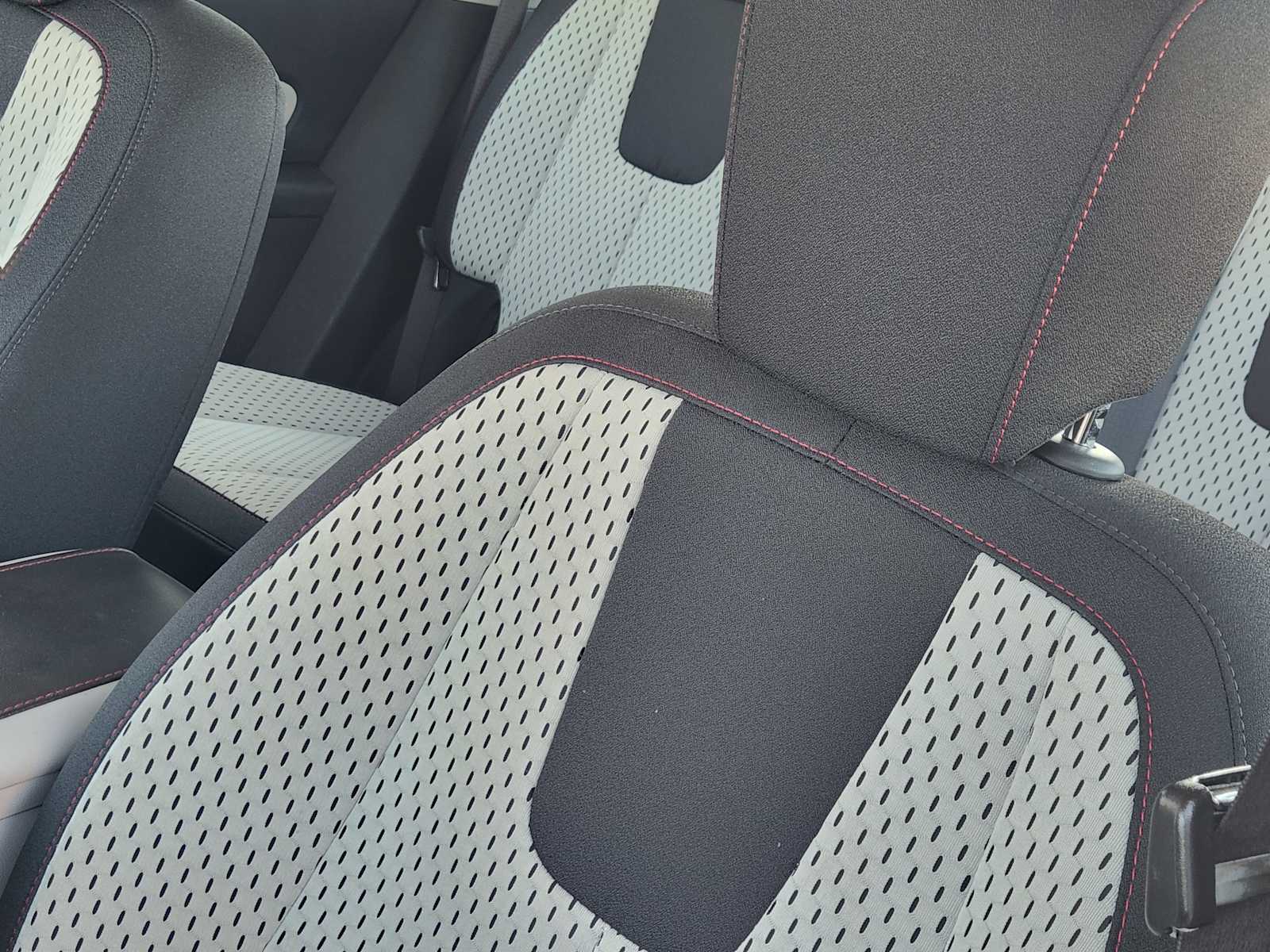 Thumbnail: 2013 Chevrolet Equinox - 24