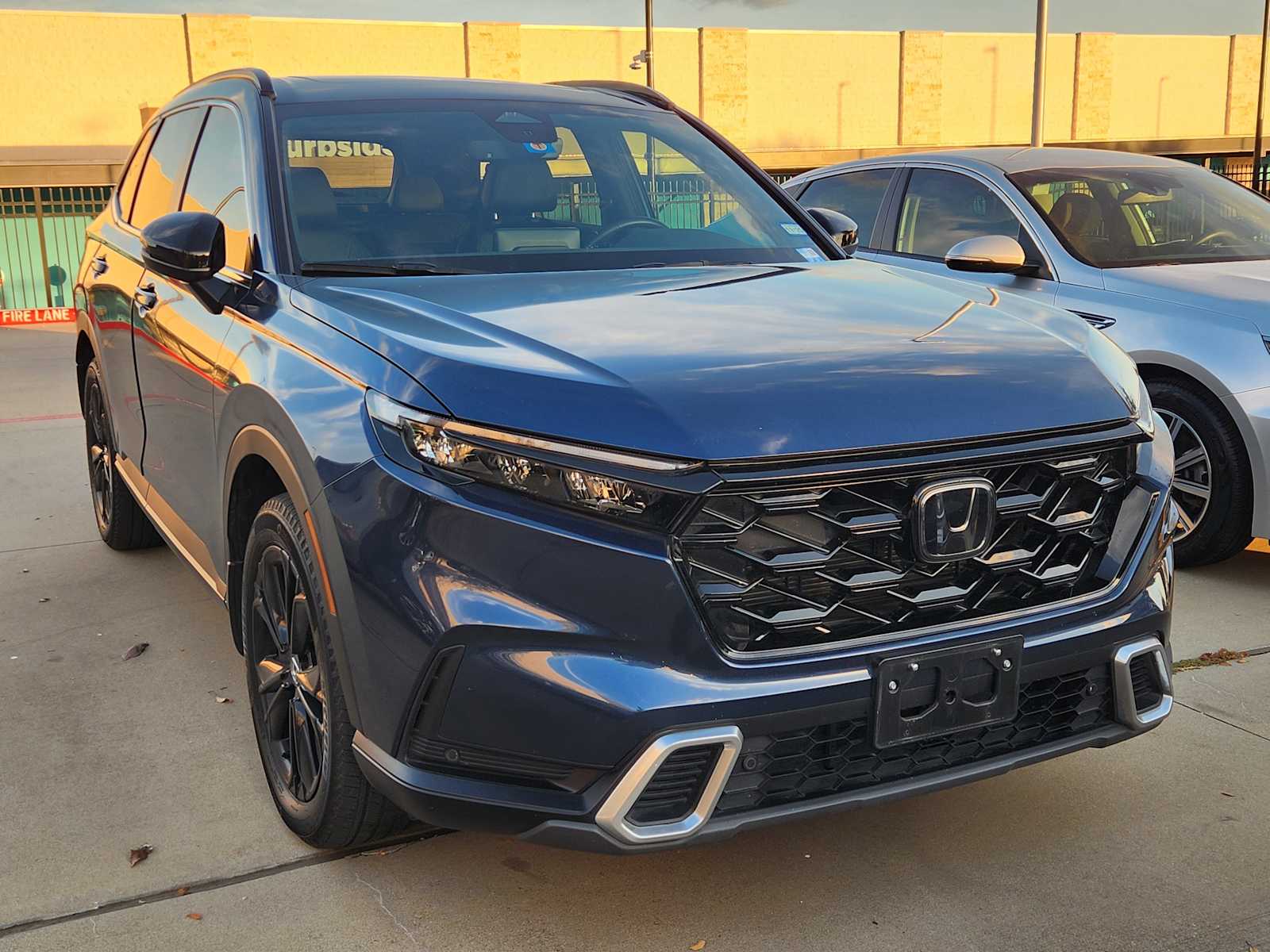 2024 Honda CR-V Hybrid Sport Touring photo 3