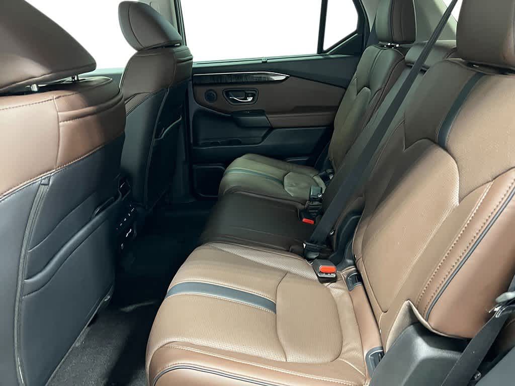 2025 Honda Pilot Elite 32