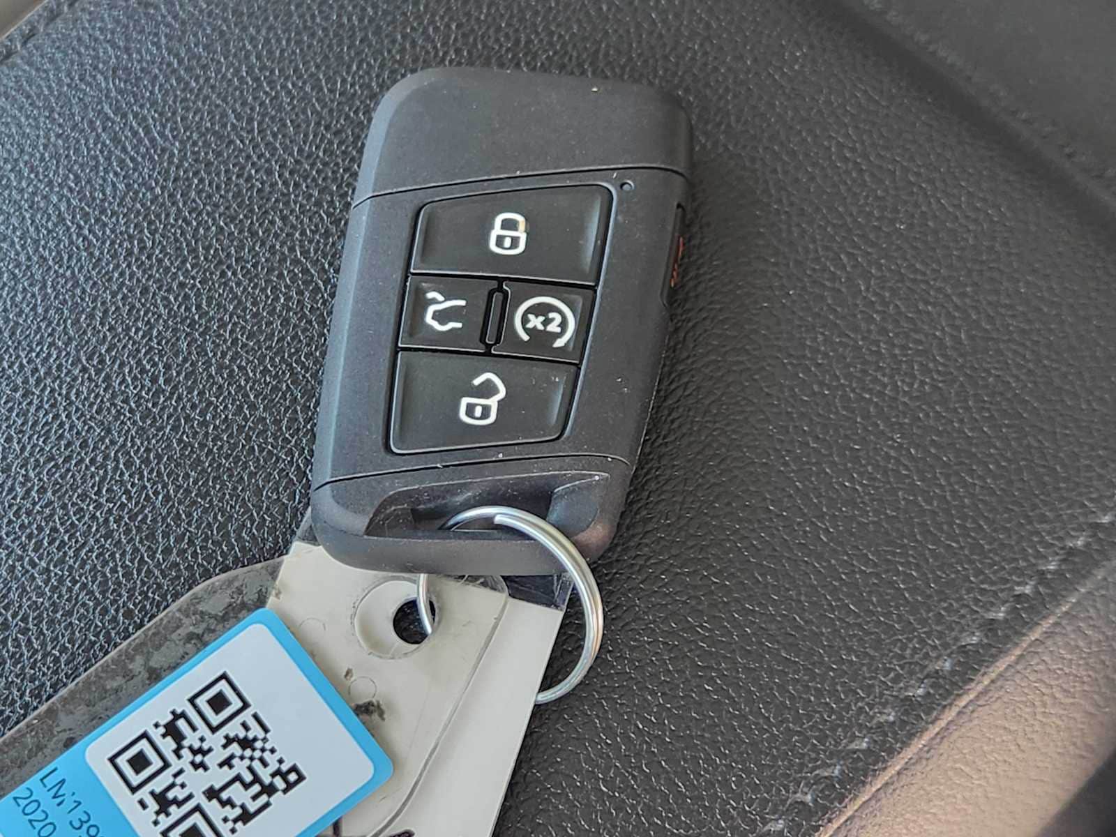 Thumbnail: 2020 Volkswagen Tiguan - 21