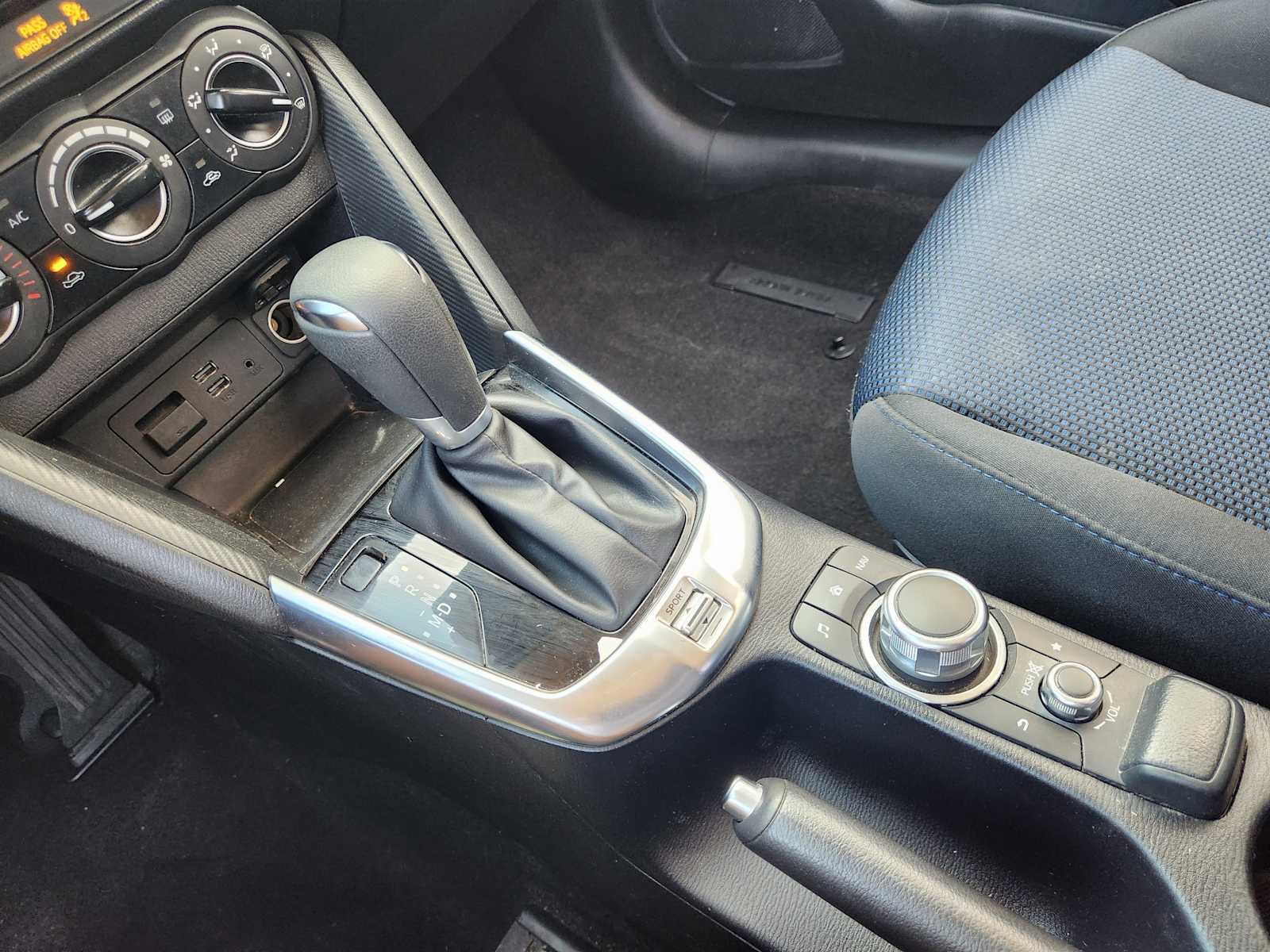 Thumbnail: 2019 Toyota Yaris - 17