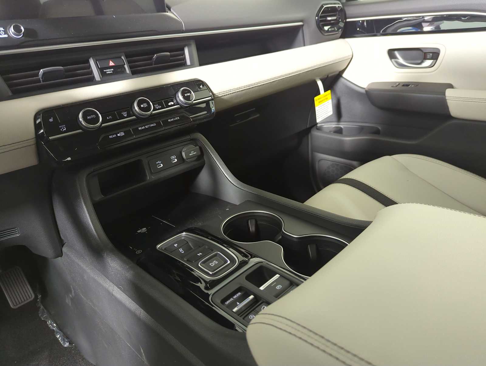 Thumbnail: 2026 Honda Pilot - 16