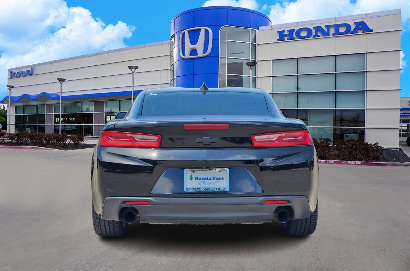 Thumbnail: 2017 Chevrolet Camaro - 5