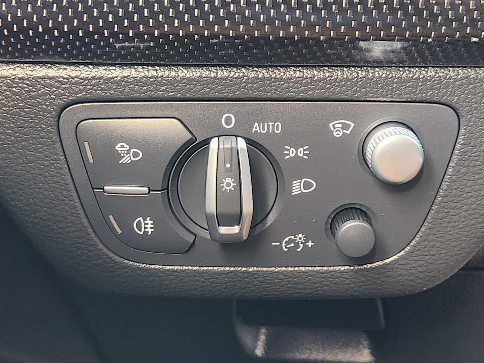 Thumbnail: 2020 Audi SQ5 - 27