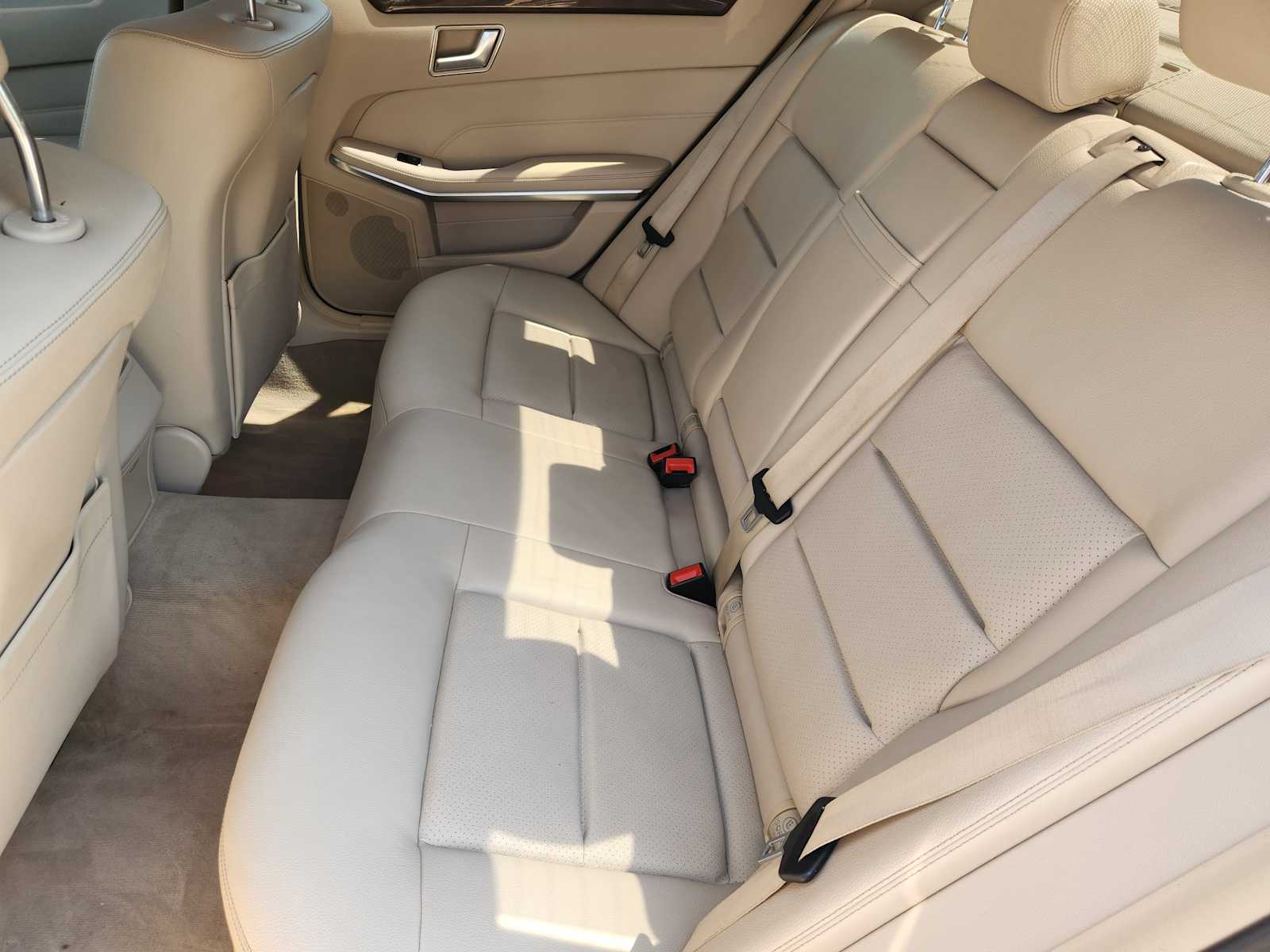 Thumbnail: 2014 Mercedes-Benz E-Class - 13