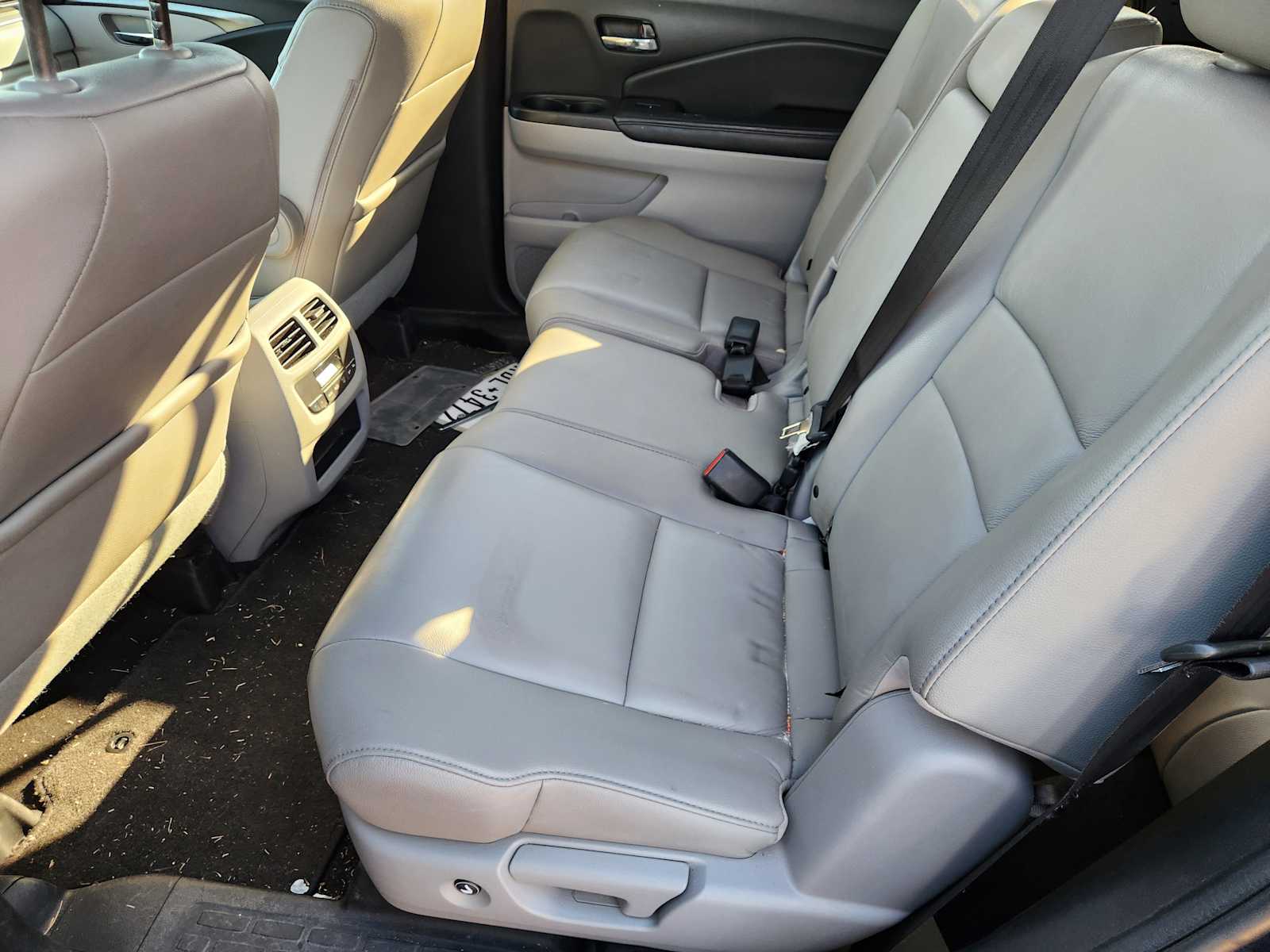 Thumbnail: 2016 Honda Pilot - 9