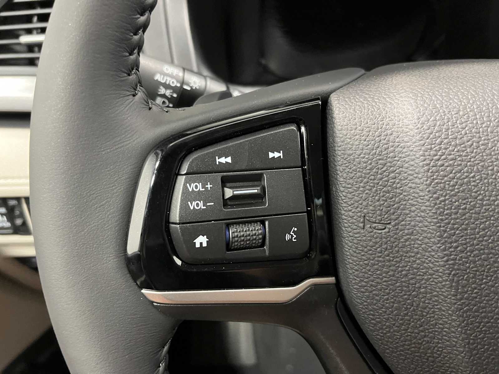2025 Honda Odyssey EX-L 17