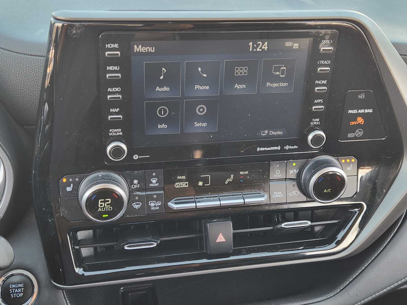 Thumbnail: 2022 Toyota Highlander - 17