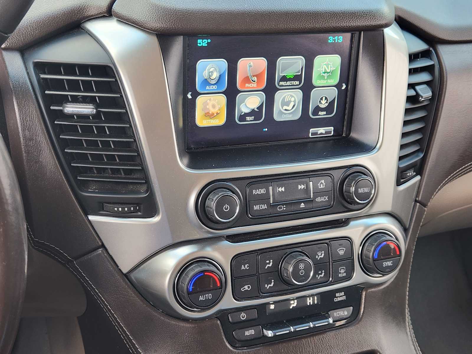 Thumbnail: 2019 Chevrolet Tahoe - 17