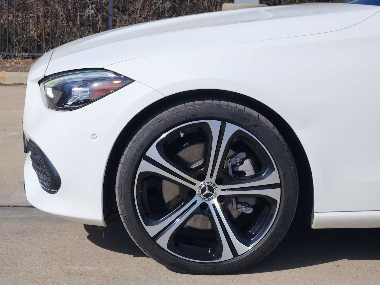 Thumbnail: 2024 Mercedes-Benz C-Class - 8