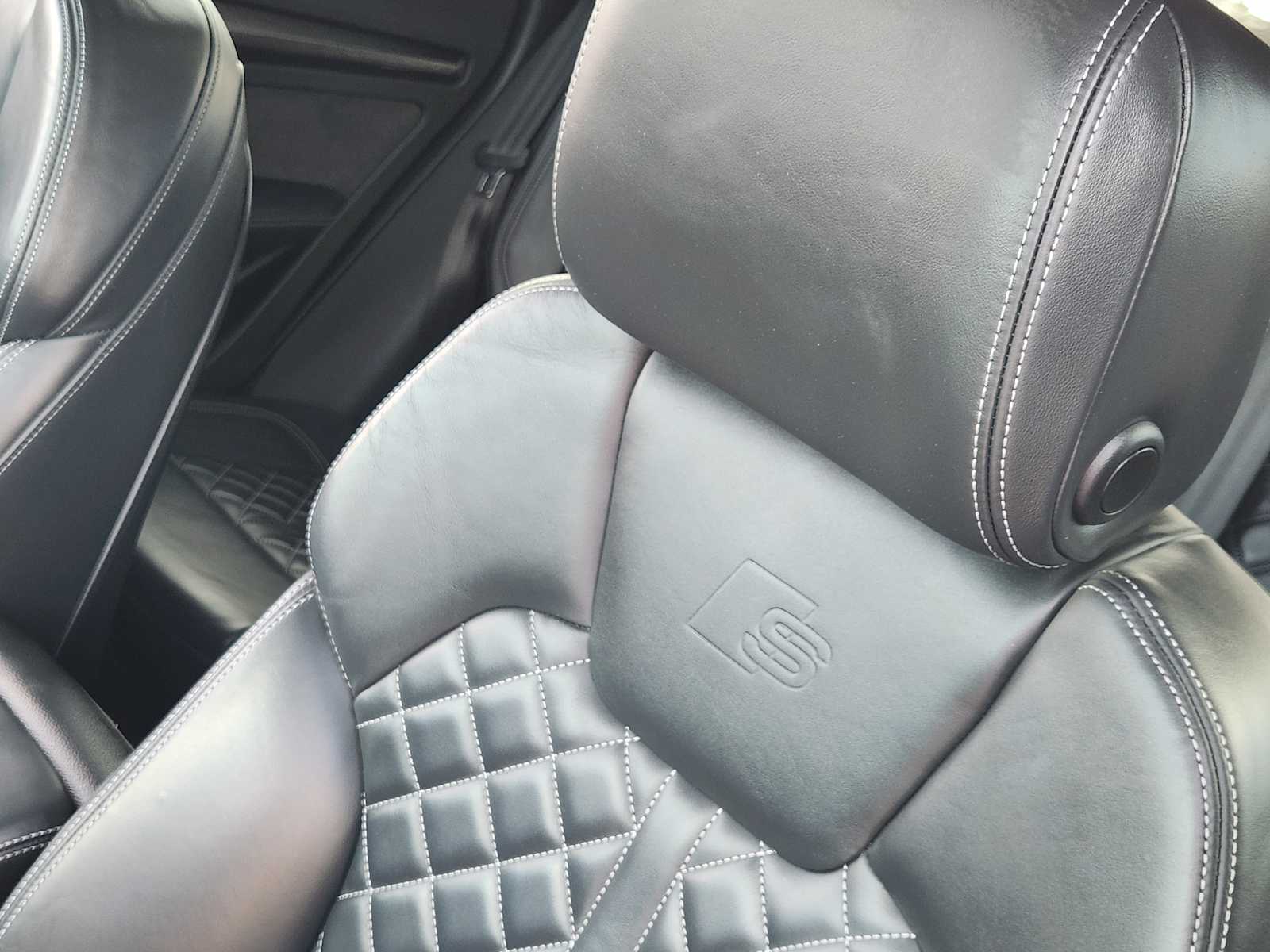 Thumbnail: 2020 Audi SQ5 - 24