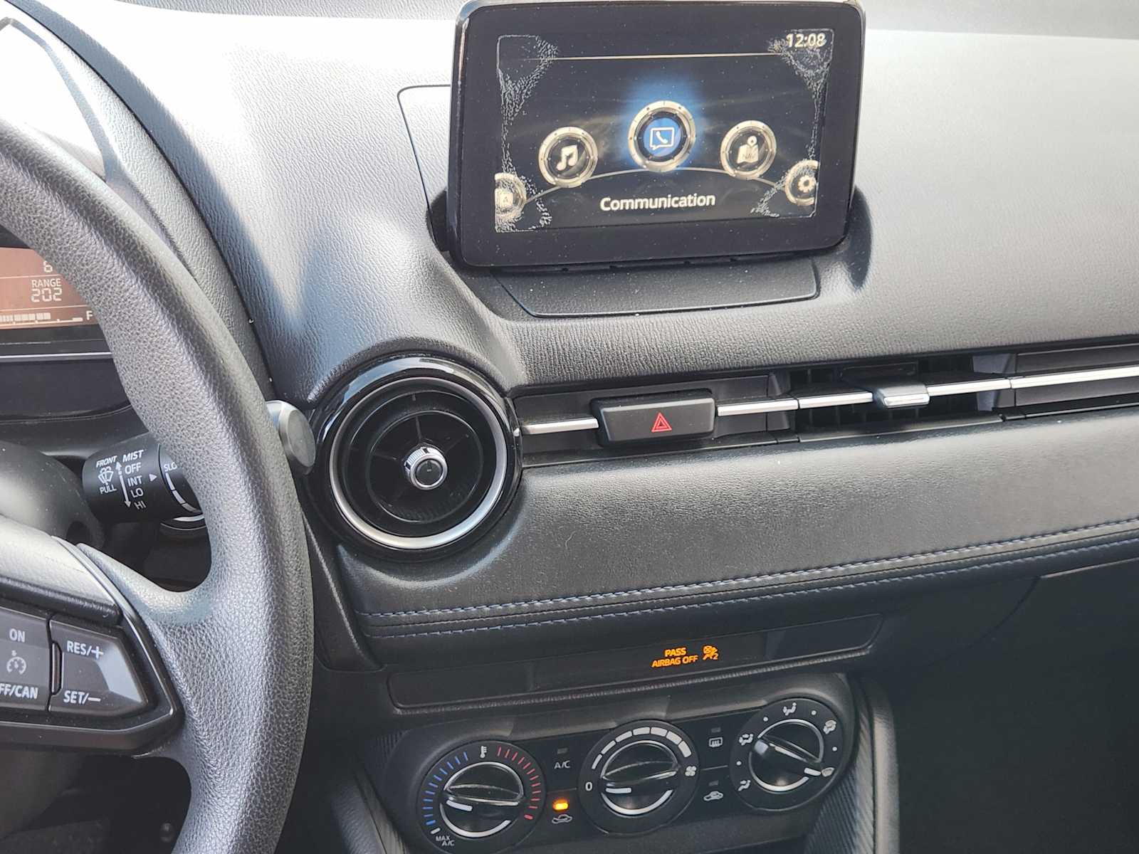 Thumbnail: 2019 Toyota Yaris - 16