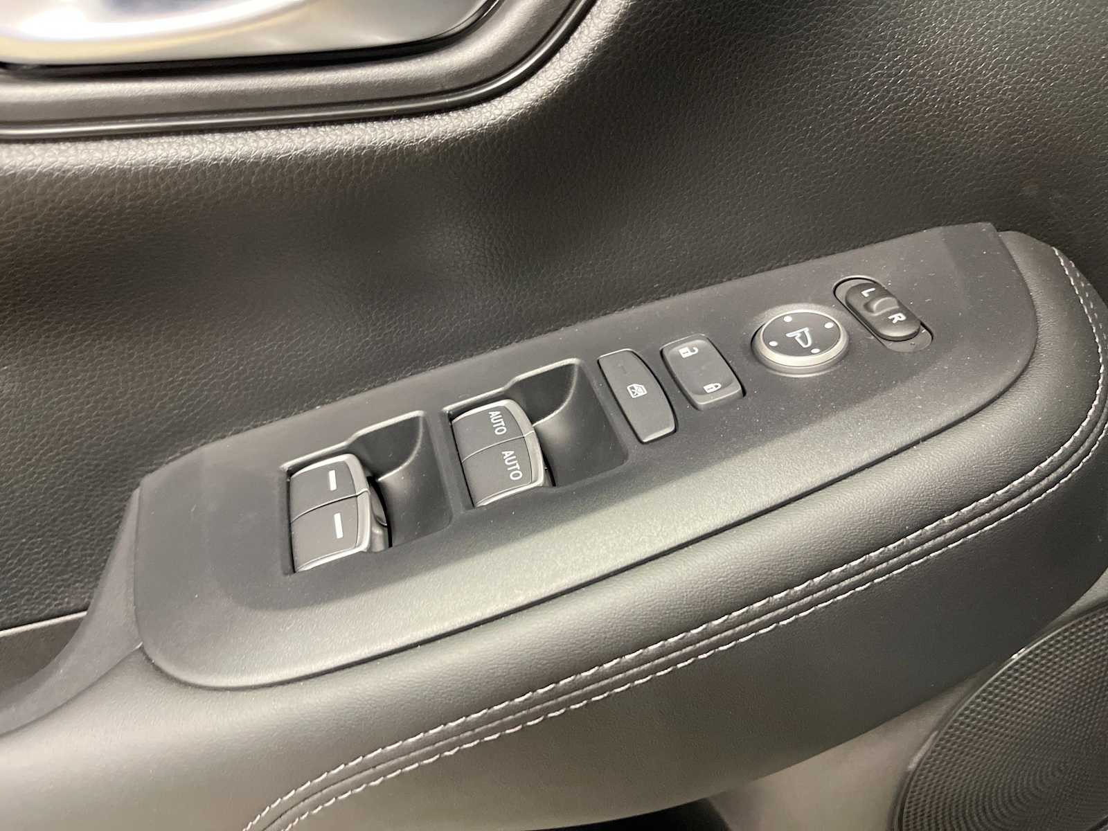 Thumbnail: 2027 Honda HR-V - 13