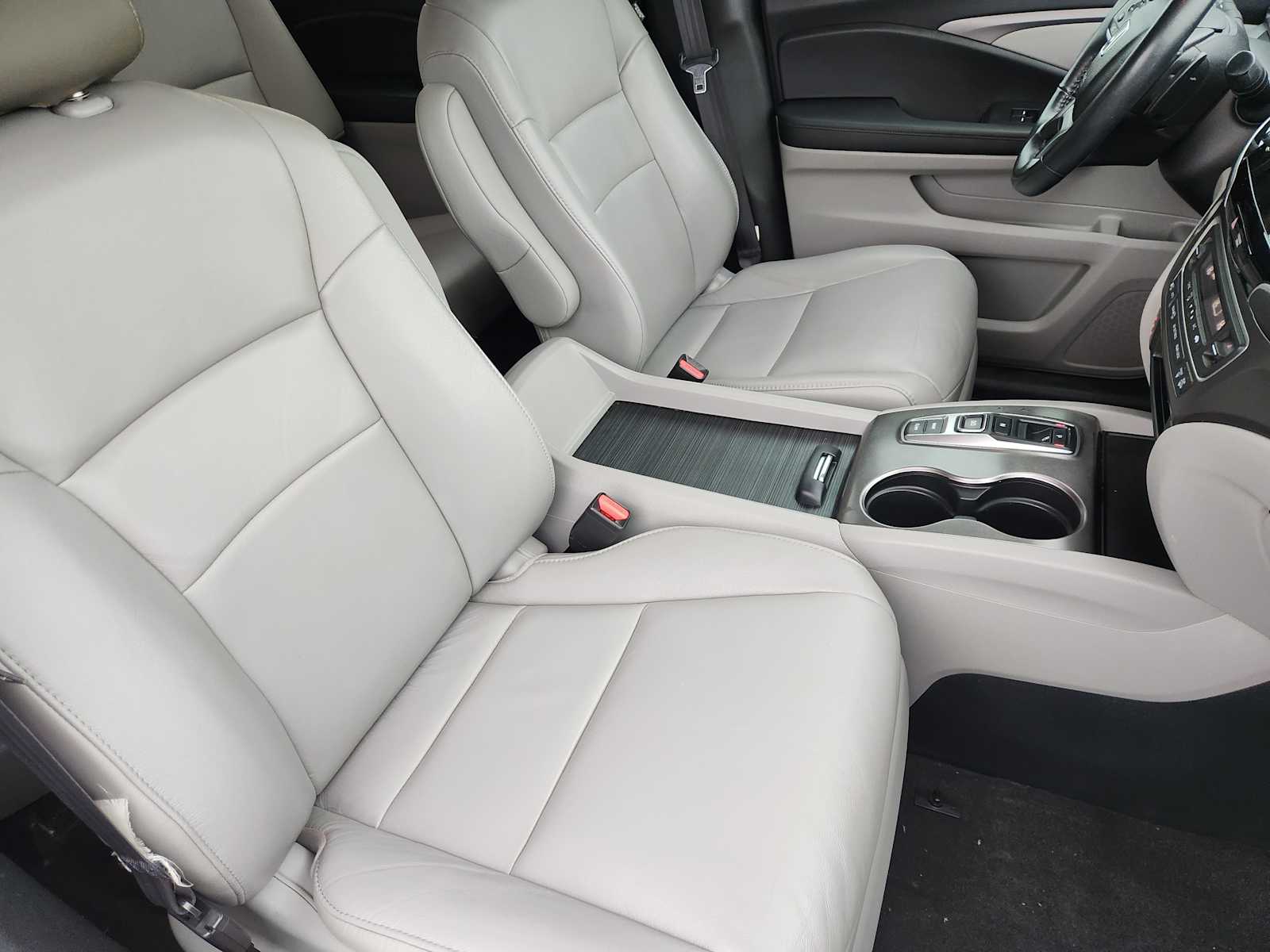 Thumbnail: 2021 Honda Pilot - 15