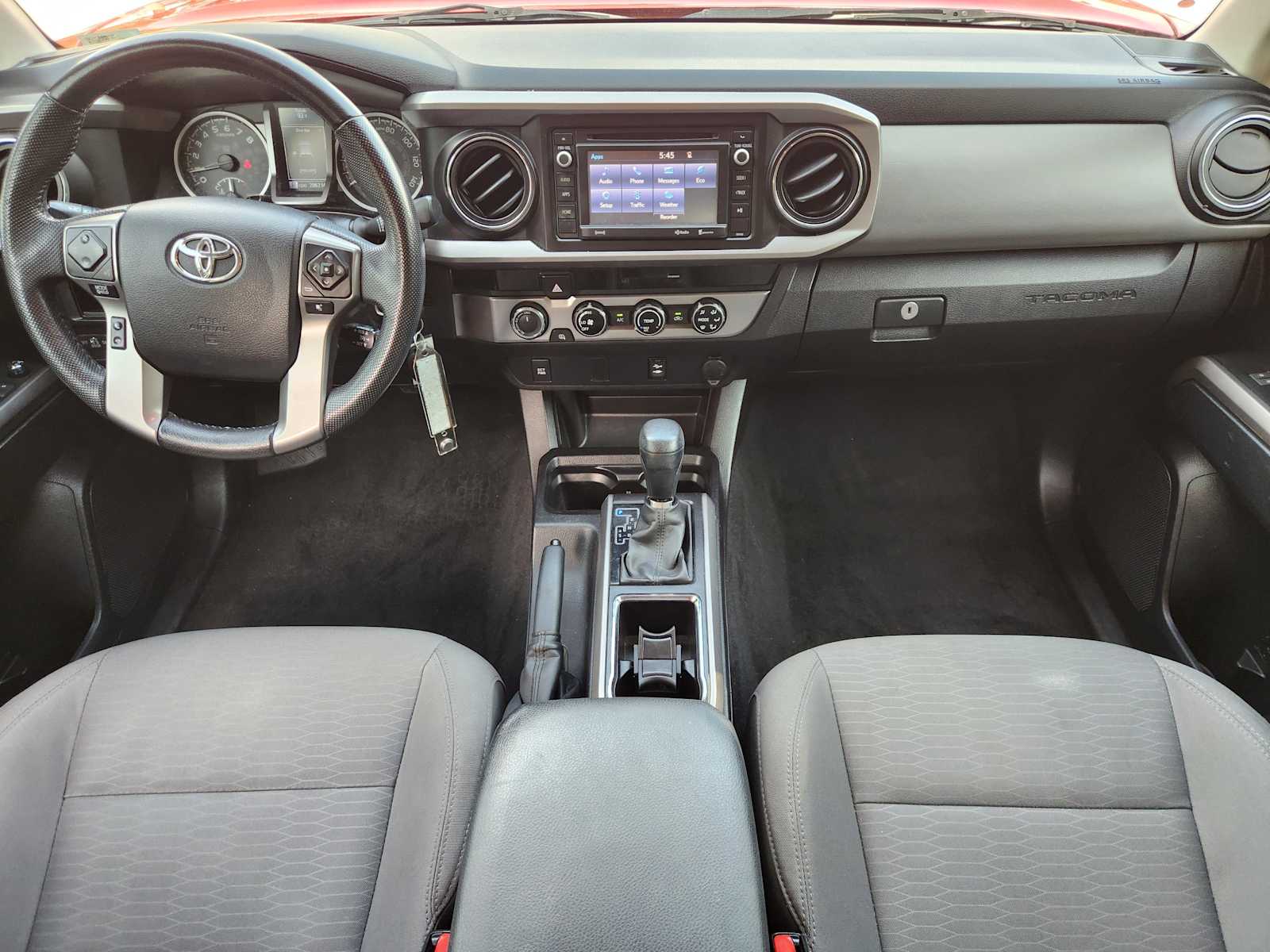 Thumbnail: 2016 Toyota Tacoma - 10