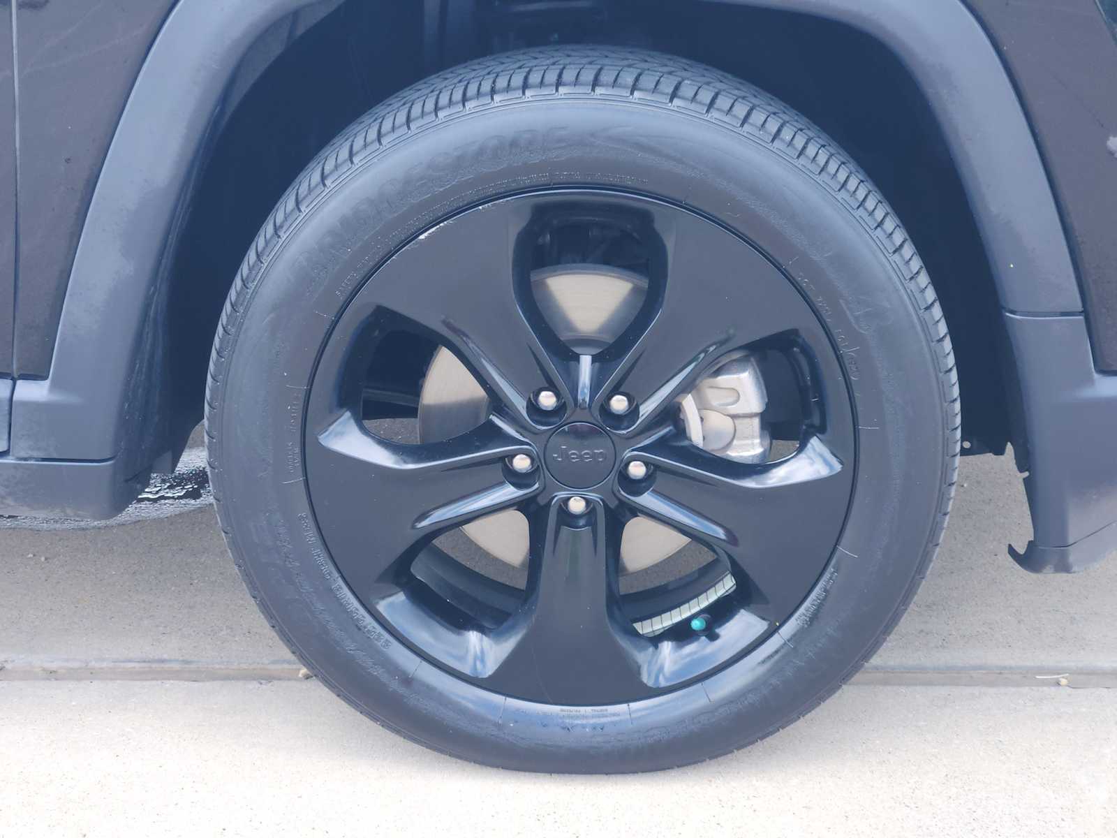 Thumbnail: 2019 Jeep Compass - 10