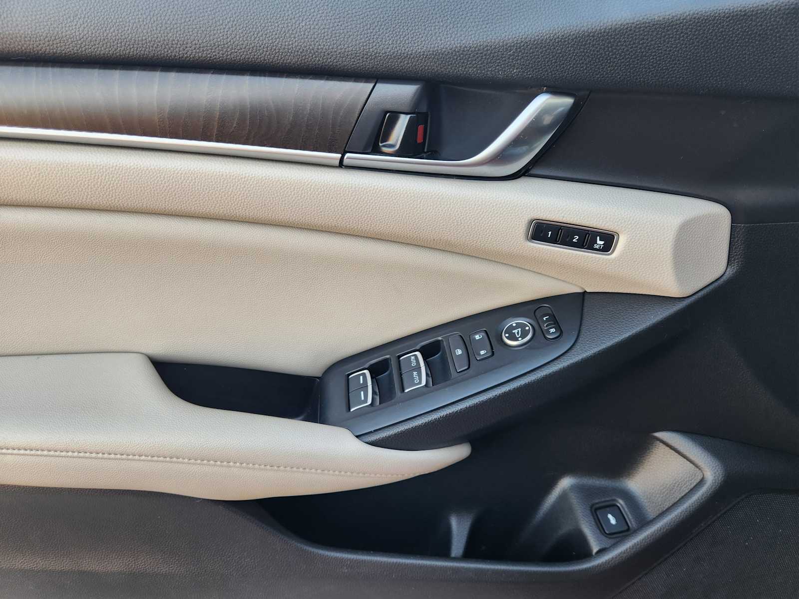 Thumbnail: 2019 Honda Accord - 29