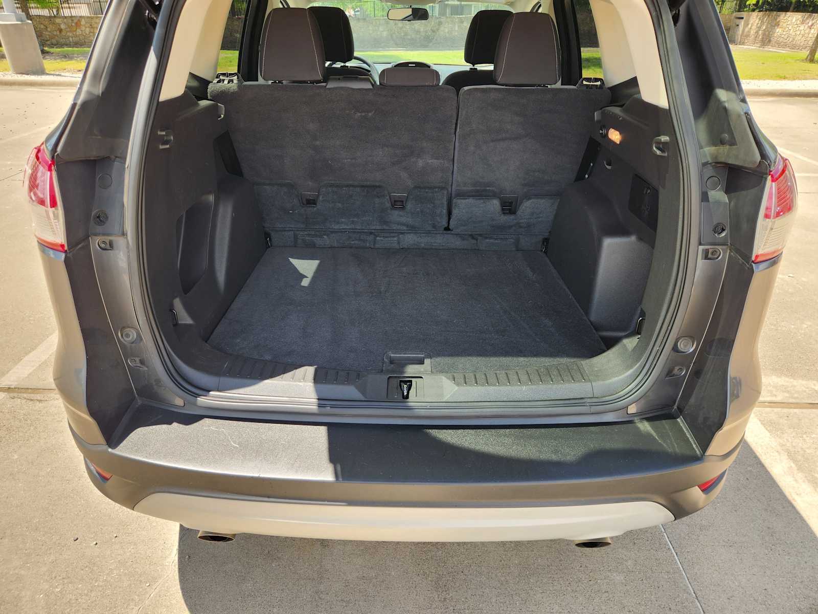 Thumbnail: 2015 Ford Escape - 19