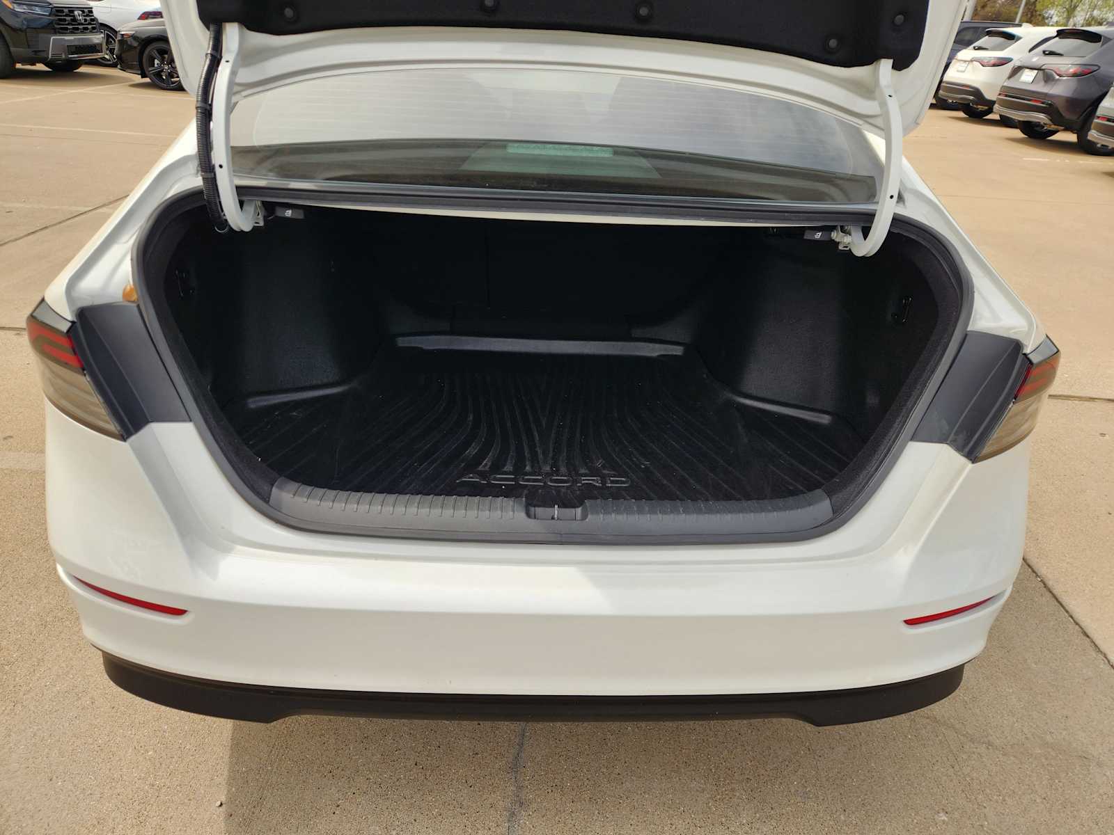 Thumbnail: 2024 Honda Accord - 19