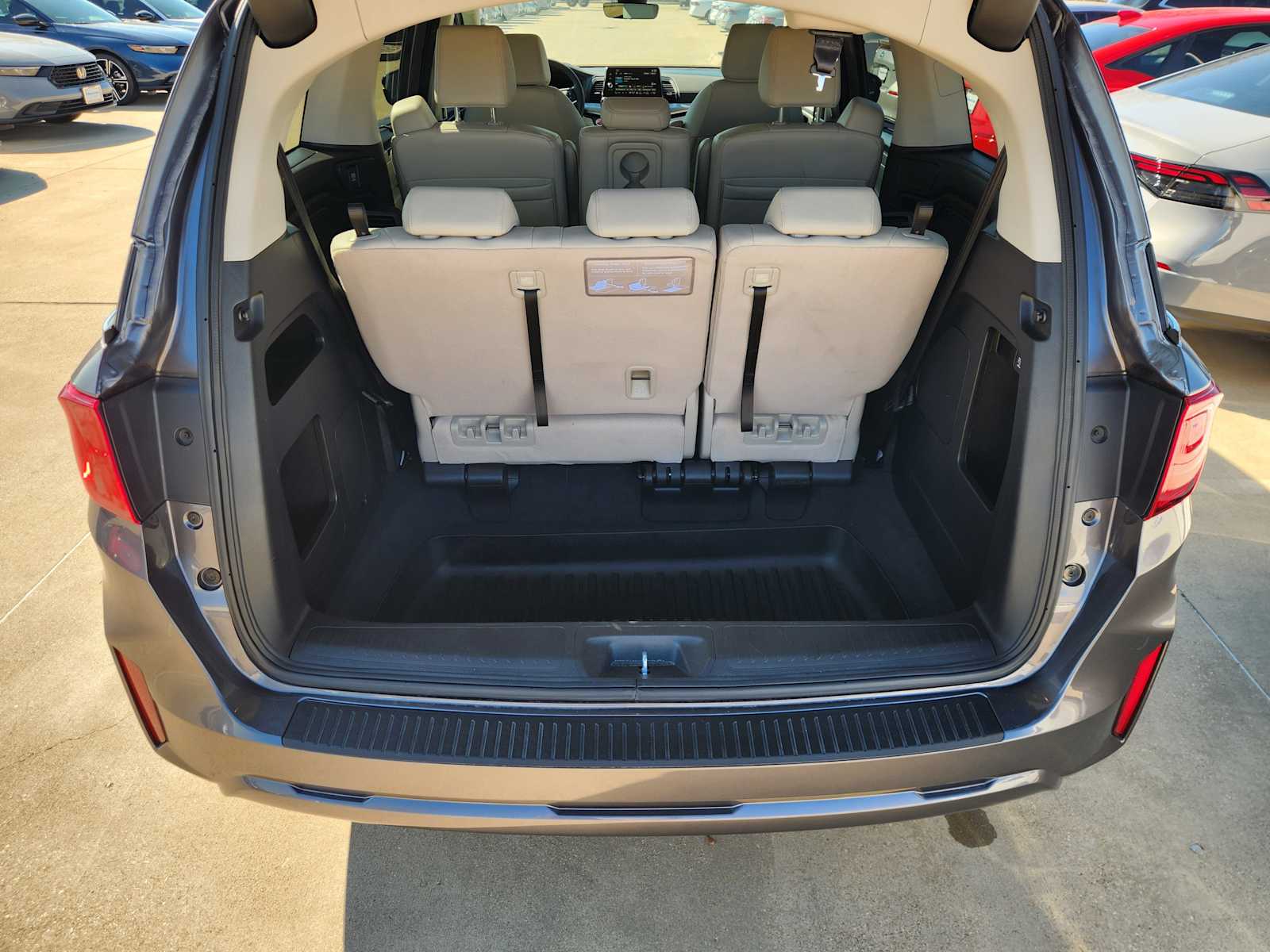 Thumbnail: 2026 Honda Odyssey - 20