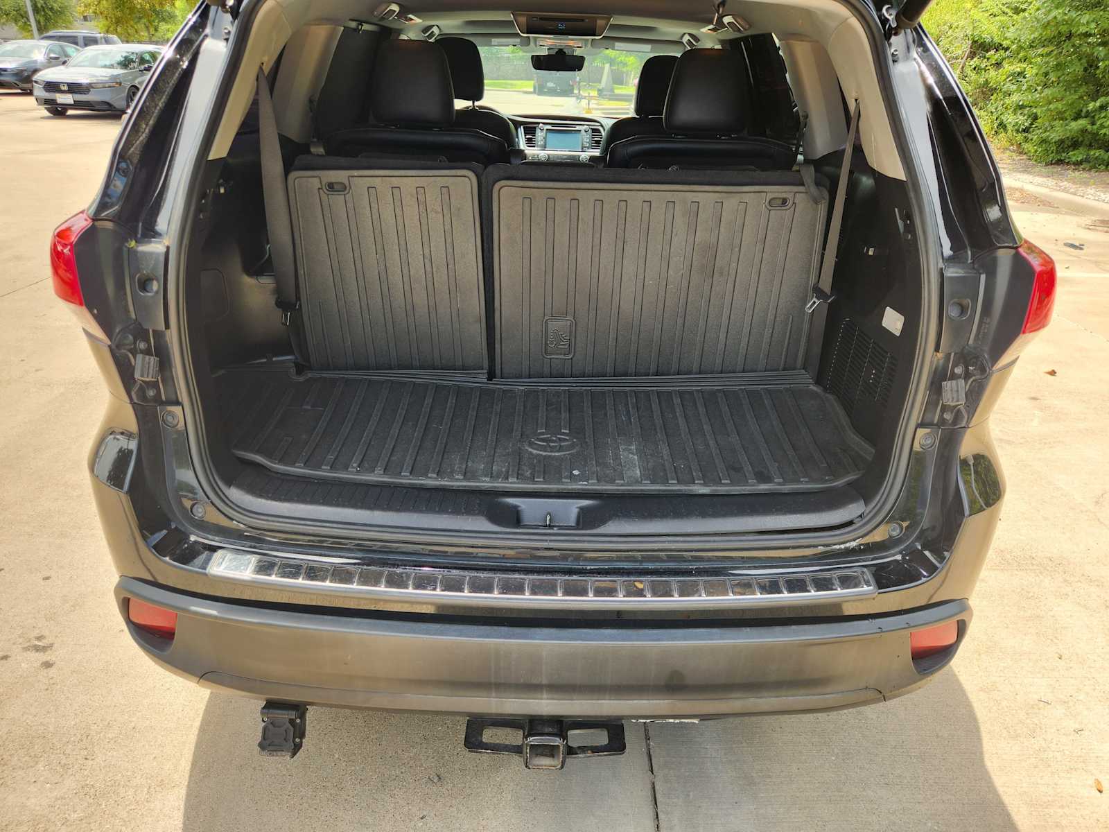 Thumbnail: 2018 Toyota Highlander - 20
