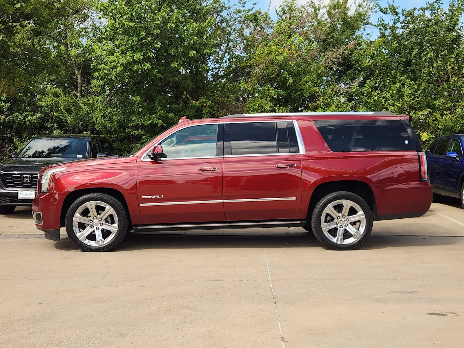 2019 Gmc Yukon XL Denali photo 3