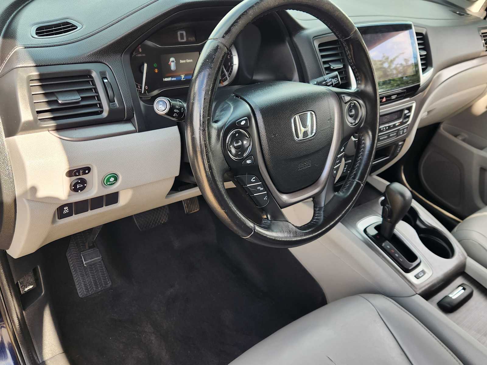 Thumbnail: 2016 Honda Pilot - 2