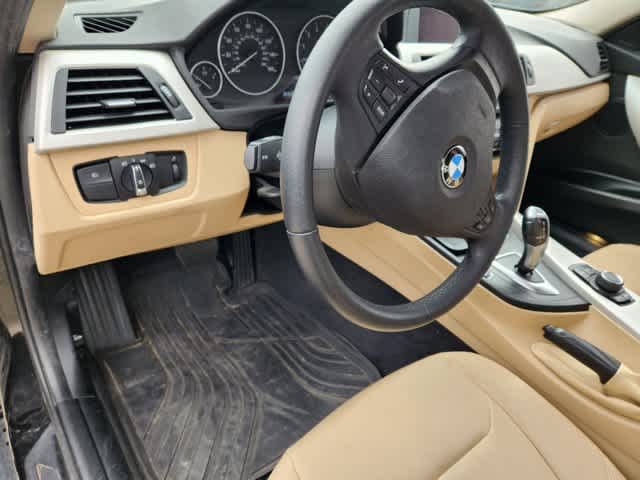 2018 BMW 3 Series 320i 8