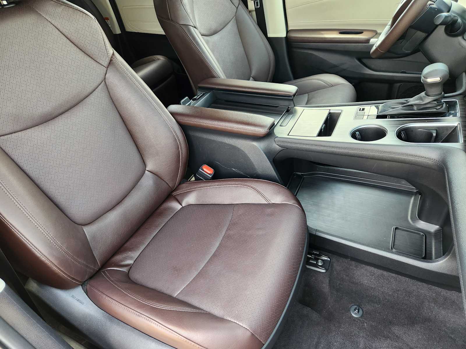 Thumbnail: 2024 Toyota Sienna - 15