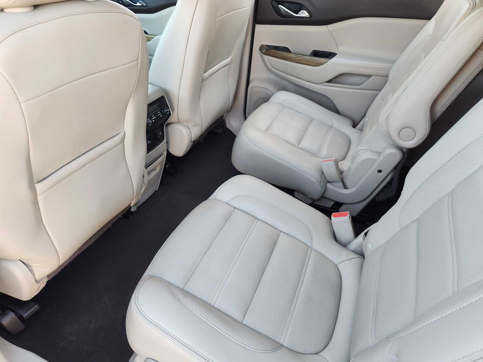 Thumbnail: 2018 GMC Acadia - 12