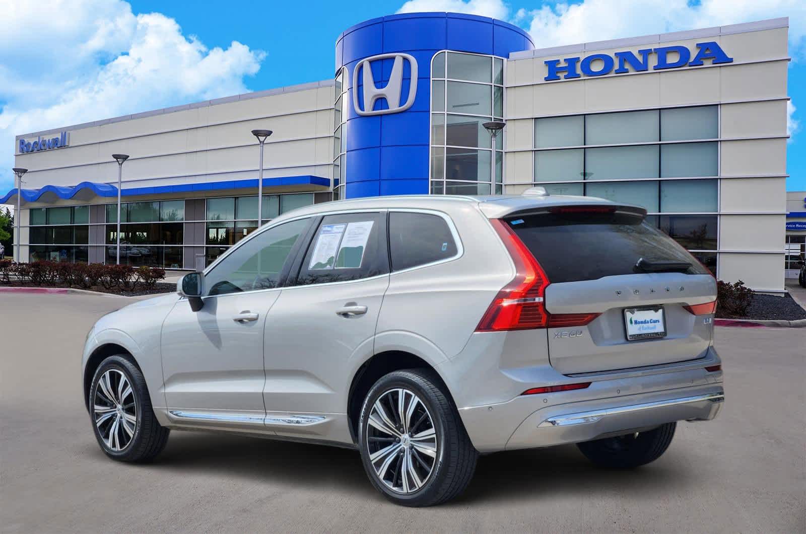 Thumbnail: 2023 Volvo XC60 - 4