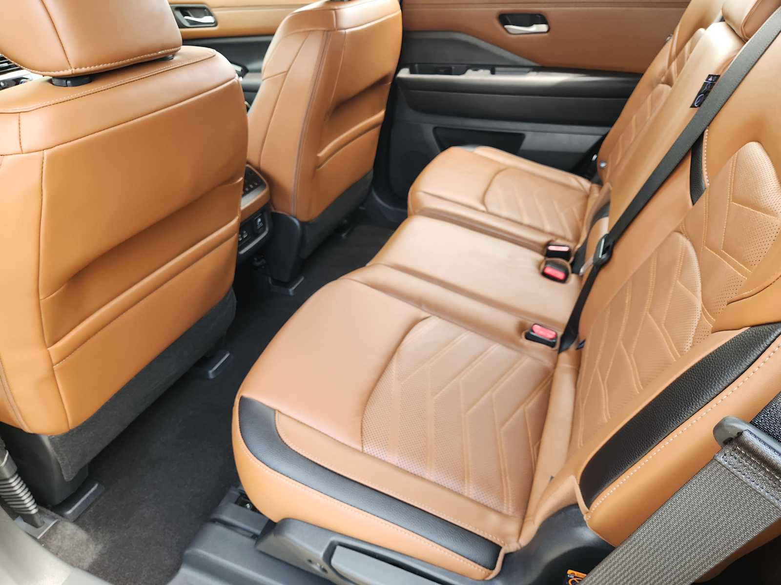 Thumbnail: 2025 Nissan Pathfinder - 12