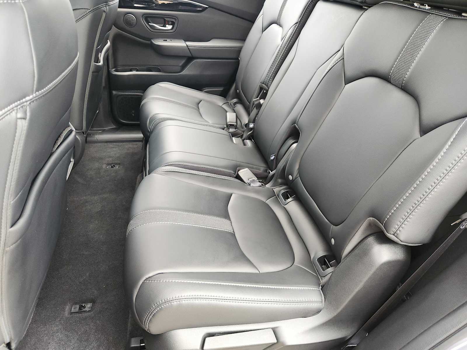 Thumbnail: 2025 Honda Pilot - 13