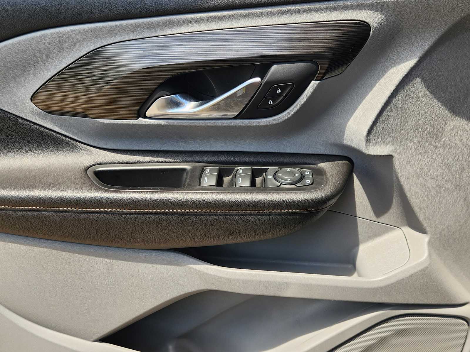 Thumbnail: 2020 GMC Terrain - 28