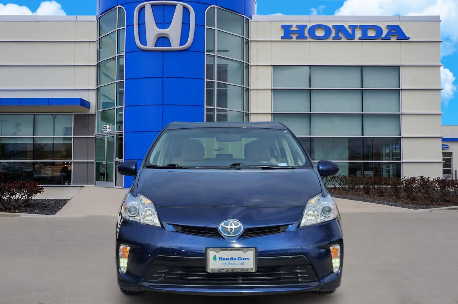 Thumbnail: 2013 Toyota Prius - 6