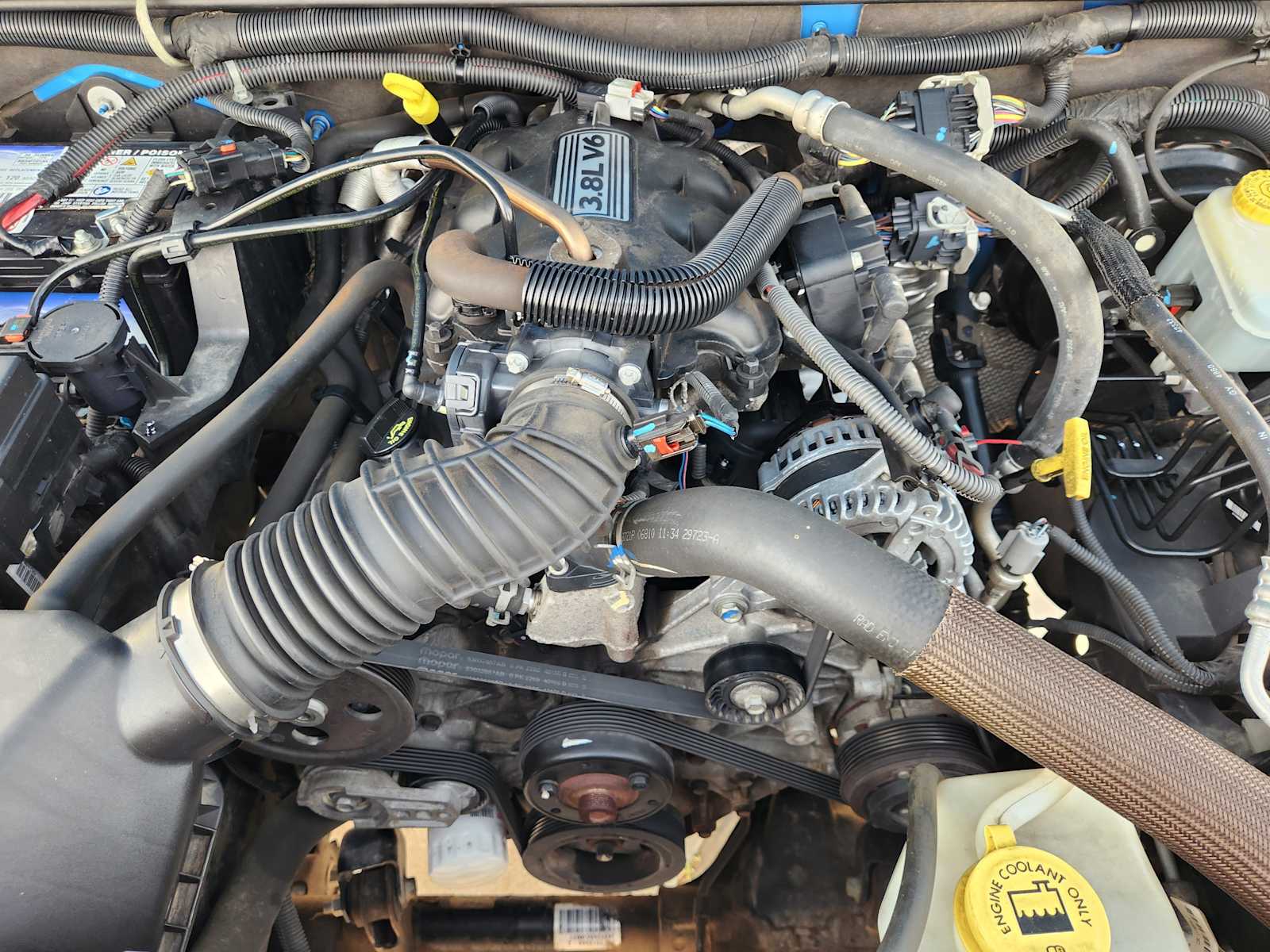 Thumbnail: 2010 Jeep Wrangler - 9